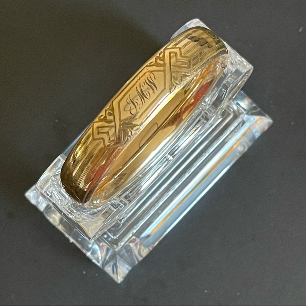 Vintage E.J.Co. Gold filled Engraved Monogram Bangle Bracelet - Picture 11 of 12
